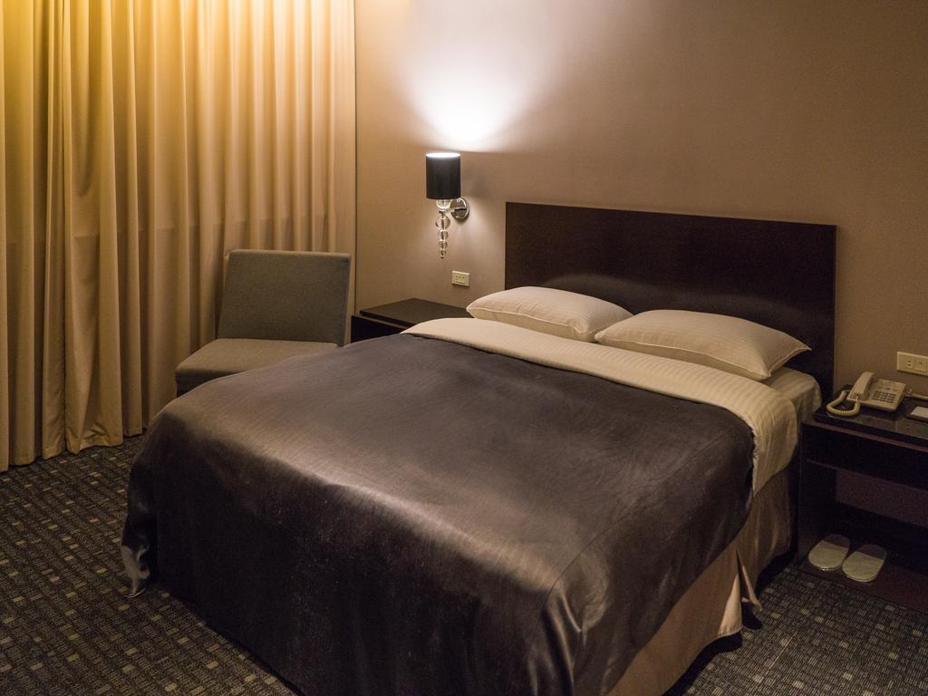 E-House Hotel Taipei Exterior photo