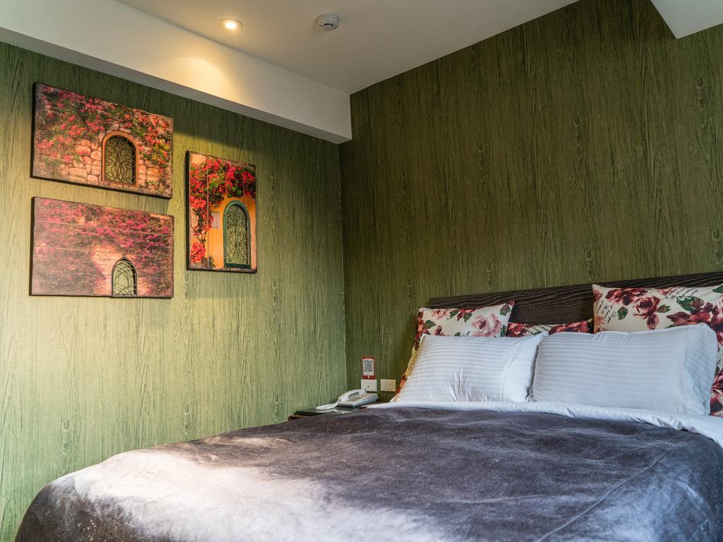 E-House Hotel Taipei Exterior photo
